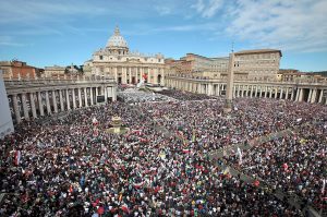 Crowd-in-Saint-Peters-Square-for-John-Paul-II-Beatification
